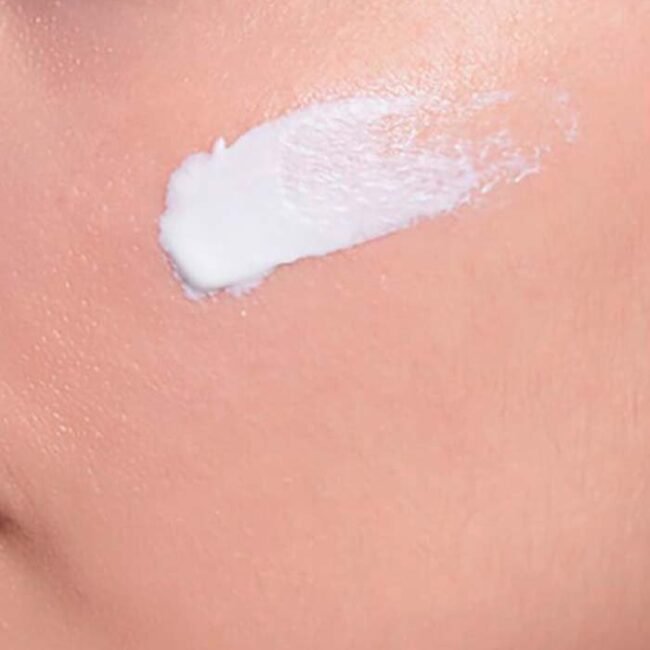 CremeHydratanteApplicationVisage3.jpg